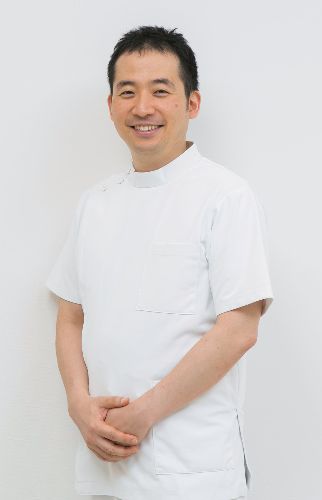 院長　子安 俊行